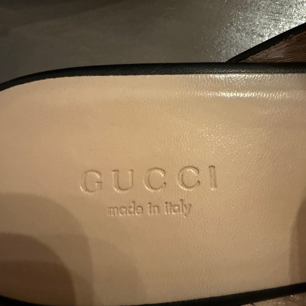 Gucci Women's Black Embroidered Mules - Picture 4 of 15
